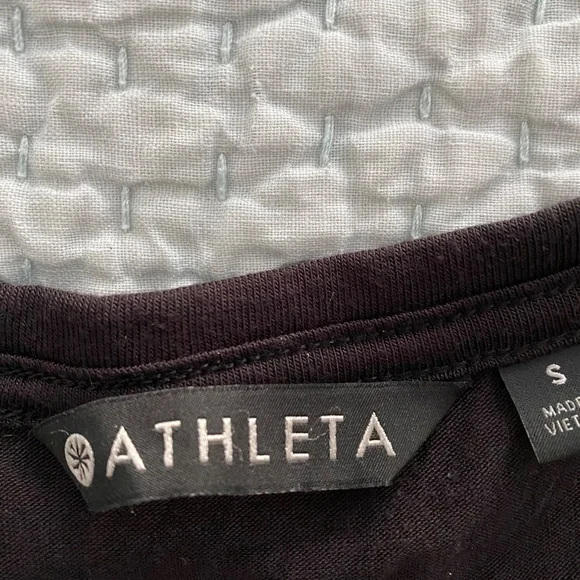 Bundle of three Athleta long sleeve tops - Picture 3 of 7